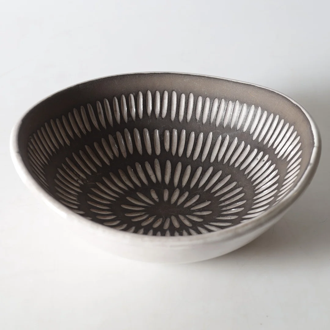 INGRID ATTERBERG. Skål, stengods, "Negro", Upsala-Ekeby, 1950-tal. — European — Gomér & Andersson Nyköping