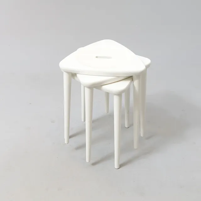 MARIT STIGSDOTTER. Pallar, 3 st, "Sgabello" Stolab, 2008 och 2009.