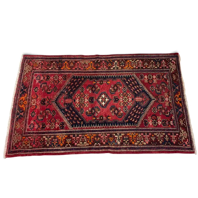 MATTA, orientalisk, handknuten ca 203x131 cm.