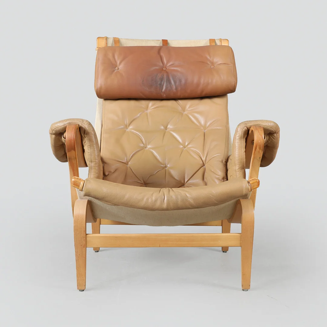 BRUNO MATHSSON (1907-1988). Dux. "Pernilla" lænestol. — Armchairs & Chairs — Bidstrup Auktioner