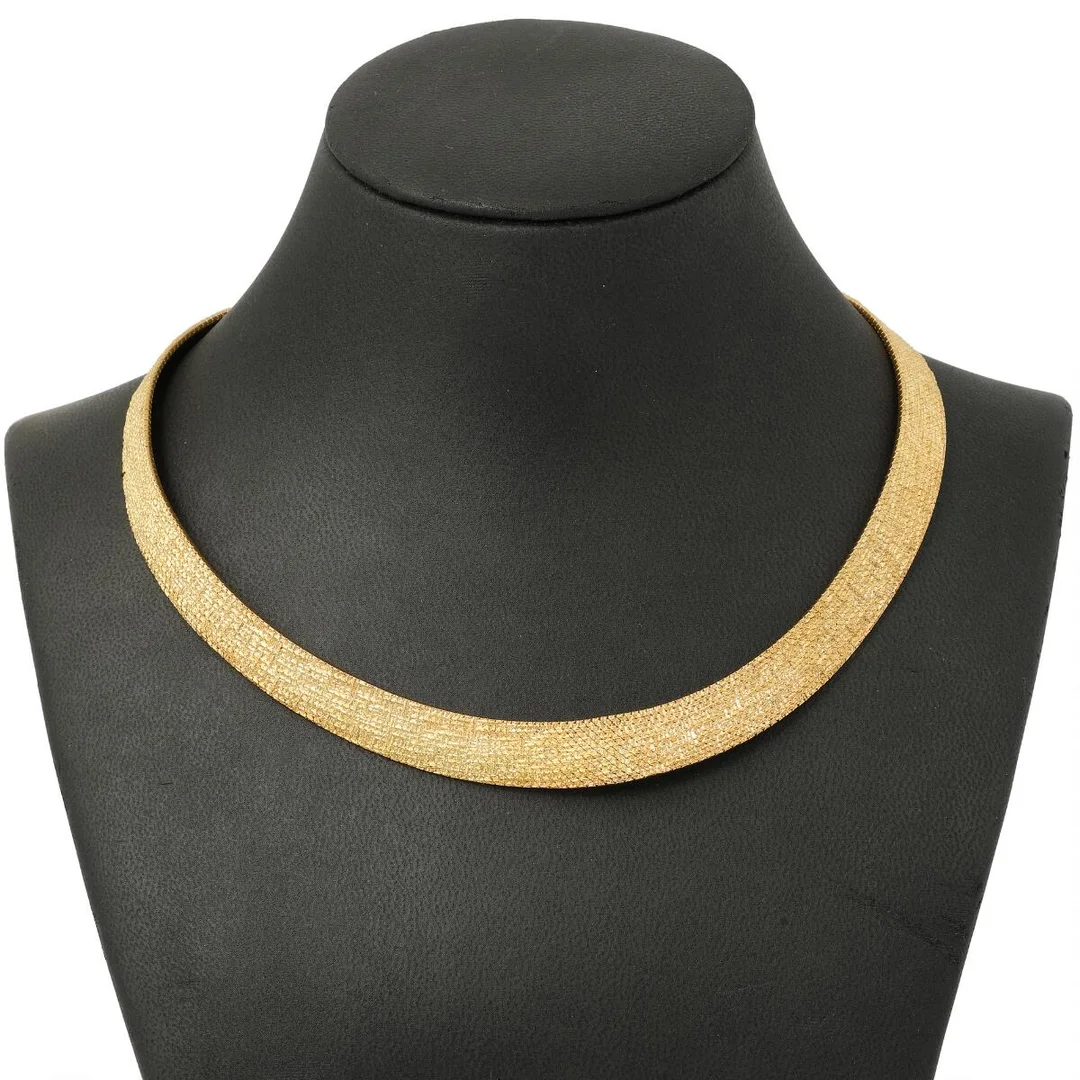 A graduation necklace of 18k satinated gold. Weight app. 99.5 g. W. 7.5–12 mm. Adjustable length. — Jewellery/Necklaces & pendants — Bruun Rasmussen