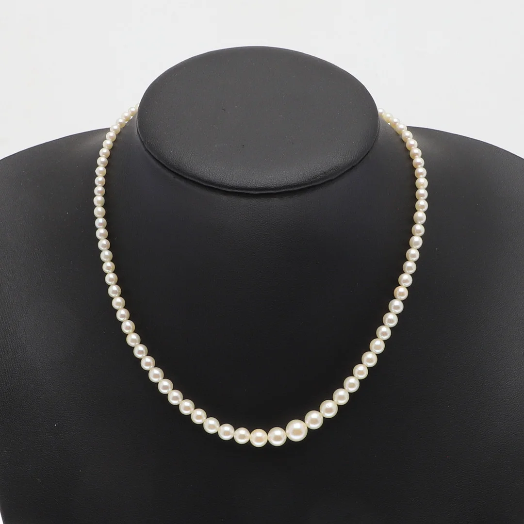 A STRING OF CIRO GRADUATED CULTURED PEARLS WITH PLATINUM CLASP. — Necklace — Lawrences Auctioneers