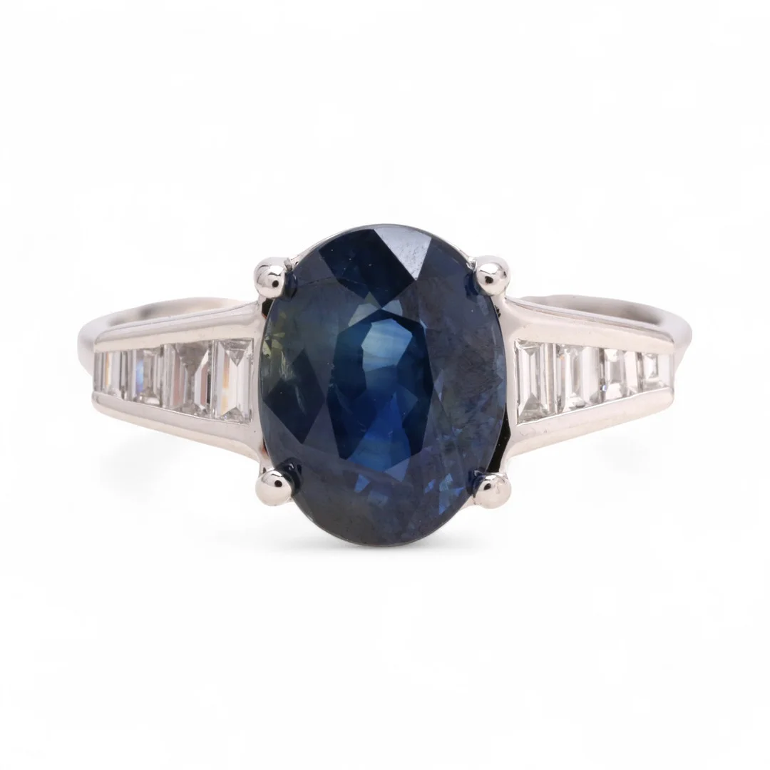 Sapphire and diamonds ring. — Rings — Balclis