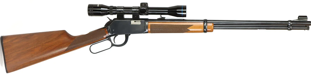 KULGEVÄR, fabrikat Winchester, modell 9422, kaliber .22LR, tillv.nr F605322, se-nr SE0117918. — Rifles — Walter Borg