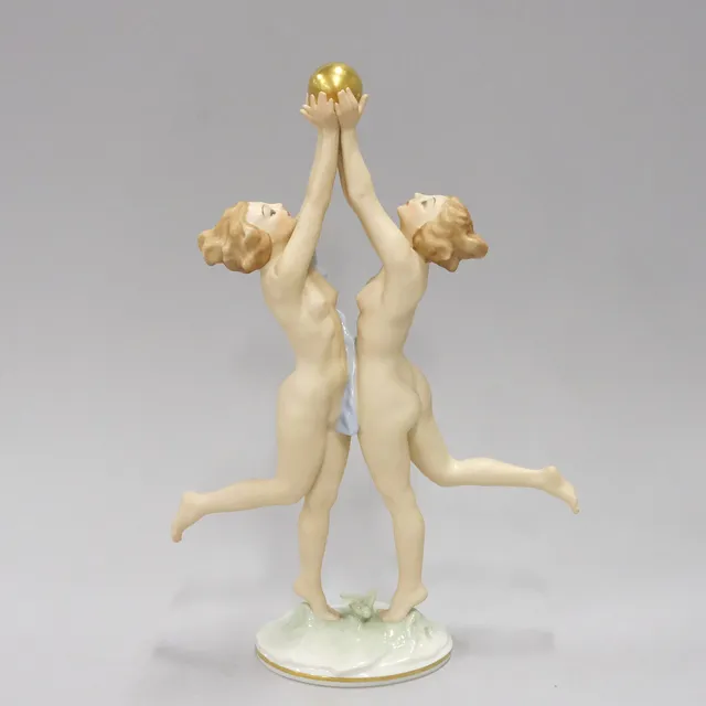 KARL TUTTER. HUTSCHENREUTHER, FIGURIN.