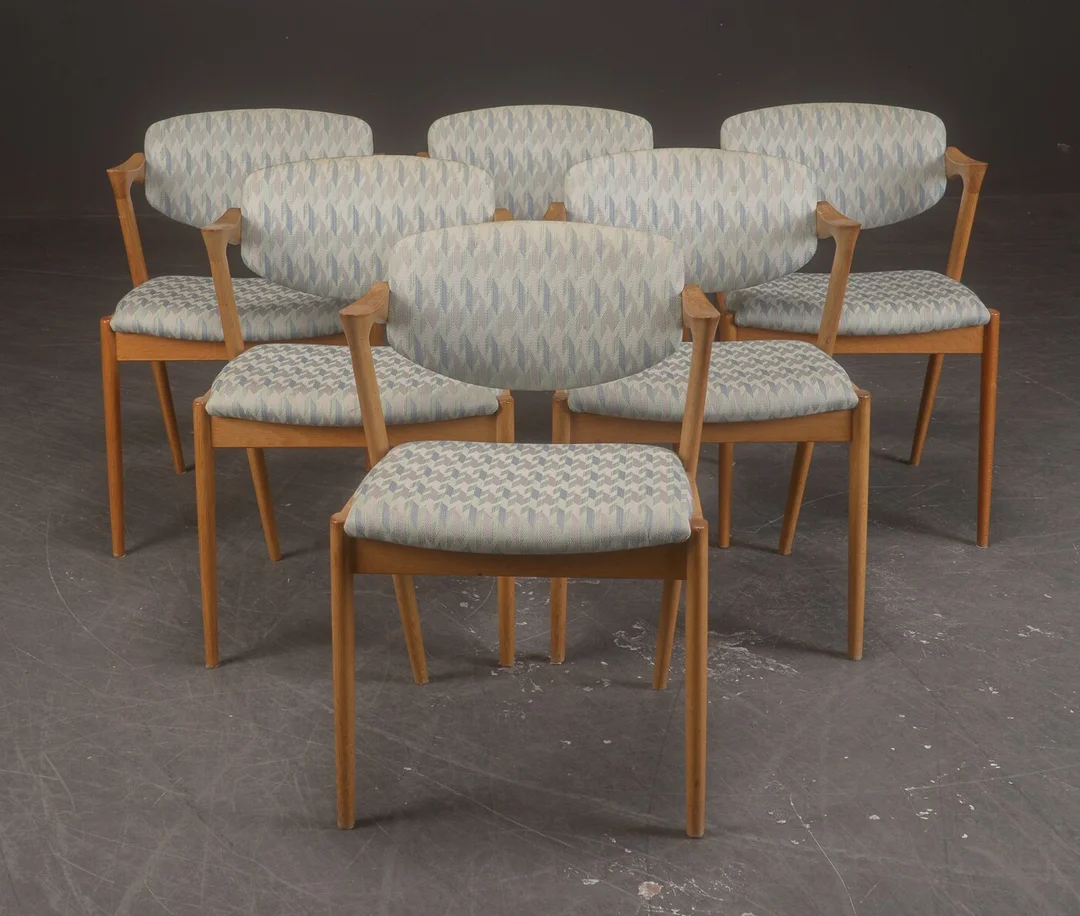 Kai Kristiansen. Six chairs made in oakwood, model 42 (6) — Furniture/Chairs — Lauritz