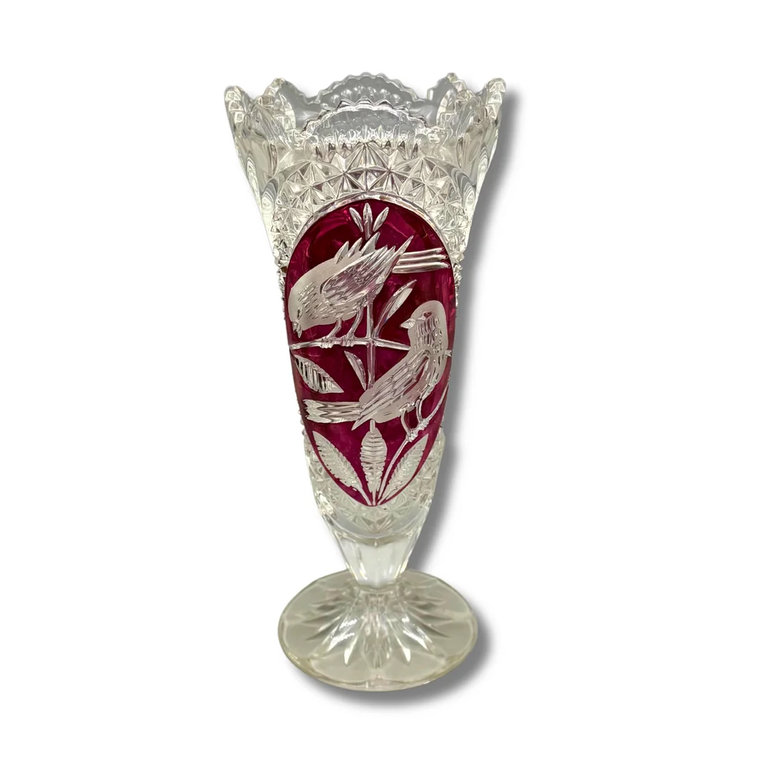 BLEIKRISTALLVASE VON HOFBAUER MIT VOGELMOTIV. — Art glass — Auktionshaus Stuber's Hammerschlag
