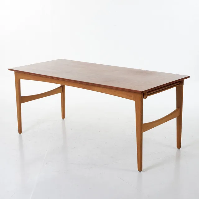 KNUD ANDERSEN. Matbord, J.C.A Jensen, Aarhus, Danmark.