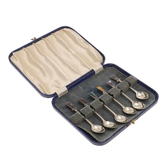 A CASED SET OF SIX NEW ZEALAND SILVER COFFEE SPOONS.
