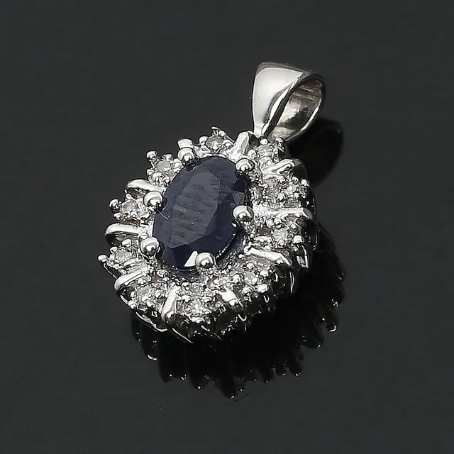 KARMOSÉHÄNGE, 18K vitguld med safir och diamanter, Guldfynd.