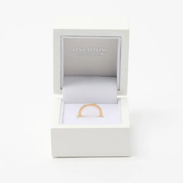 EFVA ATTLING. Ring, guld 18K.