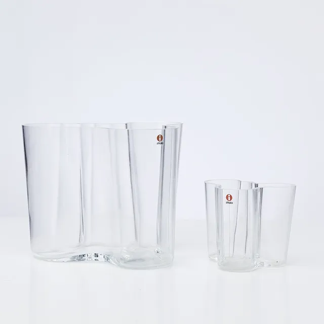 ALVAR AALTO. VASER, 2 st., "Savoy", för Iittala.