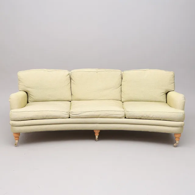 ARNE NORELL. SOFFA, "JULIA", SVÄNGD HOWARD-MODELL.