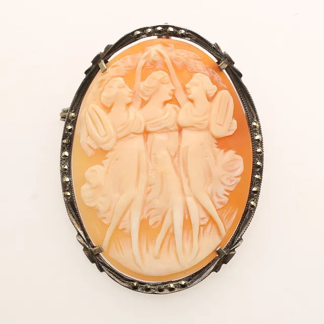 BROSCH/HÄNGE, kamé, silver.