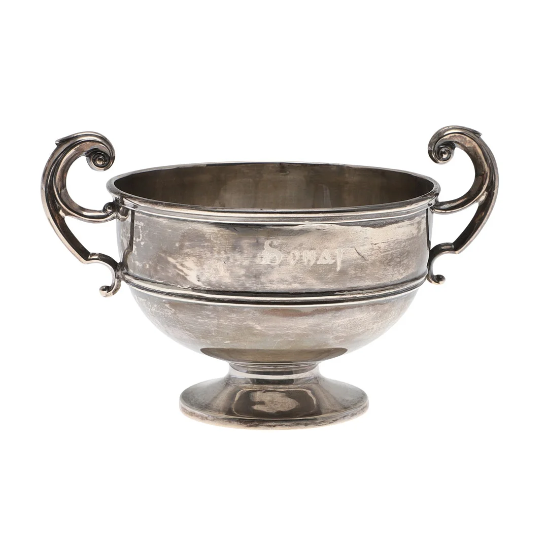AN EDWARDIAN SILVER TWIN HANDLED TROPHY CUP. — Silver — Lawrences Auctioneers