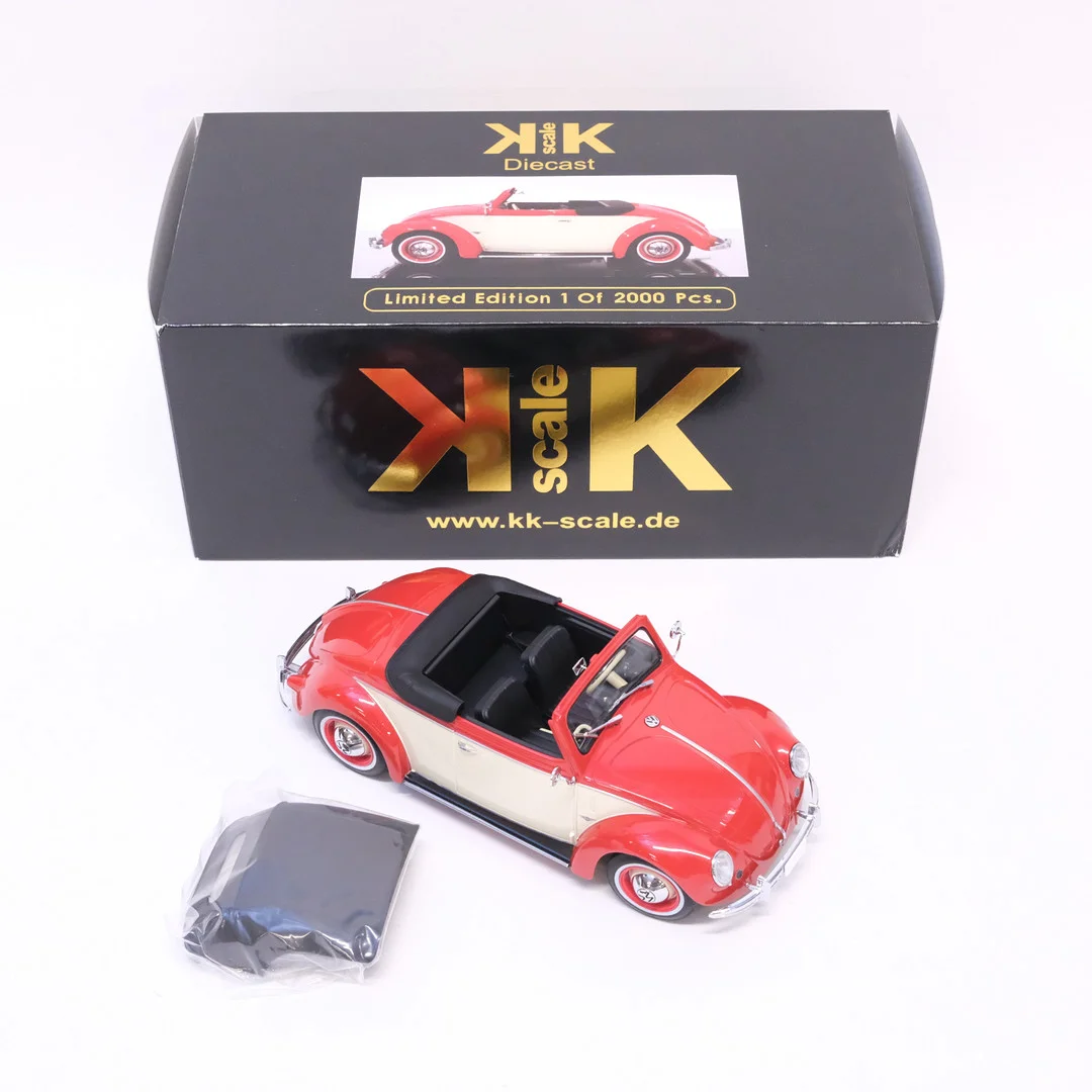KK-SCALE. MODELLBIL, "1949 VOLKSWAGEN BEETLE 1200 HEBMÜLLER CABRIOLET". SKALA 1:18. — Model cars — Björnssons Auktionskammare