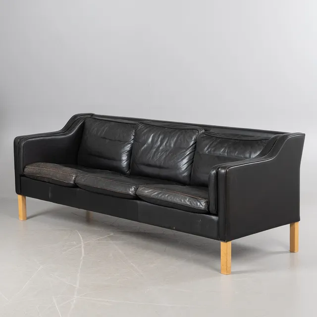 MOGENS HANSEN. Soffa, 3-sits, modell 195, svart läderklädsel.