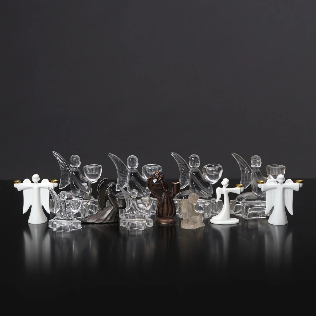 ÄNGLAR, 12 ST. Glas, porslin samt gjutmetall. Bl.a. Rosenthal. — Other — Skånes Auktionsverk
