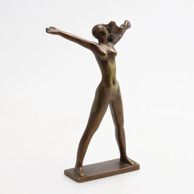 STIG BLOMBERG. "Våren / Fritidsflickan", patinerad brons, Ystad Brons, osignerad.