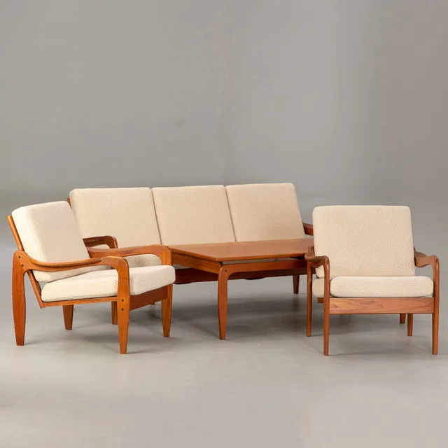 VESTERVIG ERIKSEN. Brdr. Tromborg`s EFTF. Teak 3-Sitzer Sofa, 2 Sessel und 1 Couchtisch.