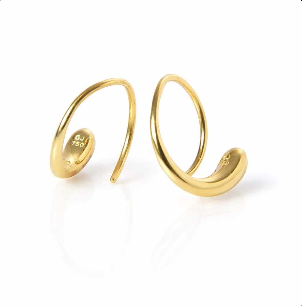 JACQUELINE RABUN. Georg Jensen. Et par "Mercy" øreringe af 18K guld (2). — Earrings — Bidstrup Auktioner