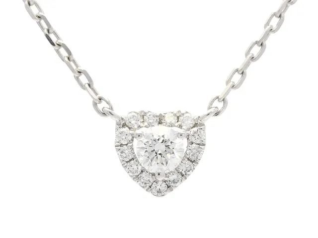 COLLIER, hjärta, 18K vitguld, 14 briljantslipade diamanter ca 0,30 ctv, ca TW-W/SI, längd 43 cm, vikt 2,6 g.