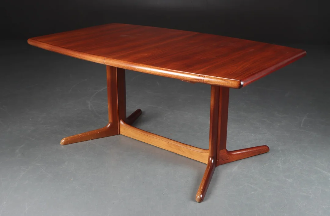 Skovby Møbler. Spisebord af palisander med udtræk model SM10P (3) — Furniture/Dining tables, dining room furniture — Lauritz
