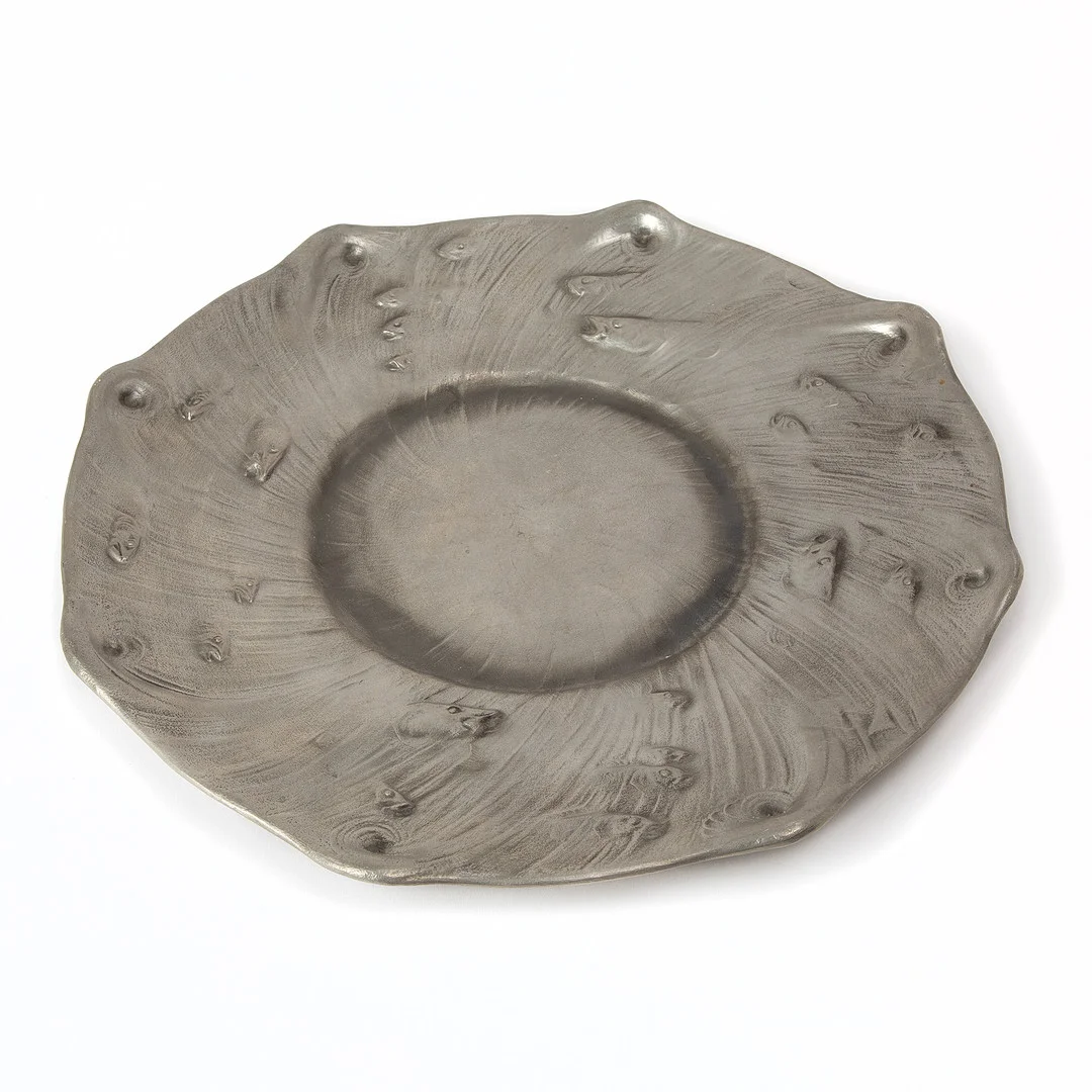 OLOF AHLBERG. Fat, tenn, jugendstil, Schreuder & Olsson, Stockholm, 1975. Signerat. — Pewter, Brass & Copper — Stockholms Auktionsverk Göteborg