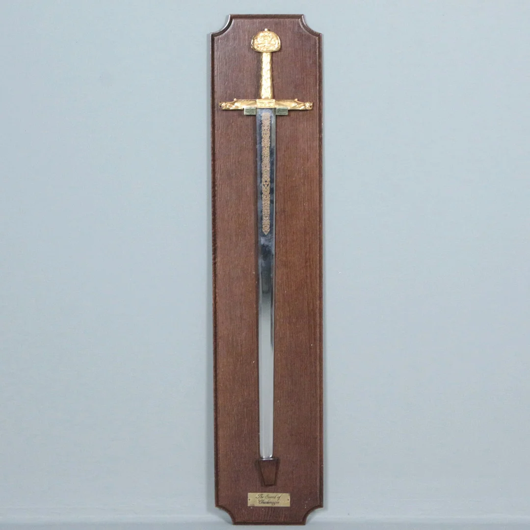 FRANKLIN MINT. "The Sword of Charlemagne". — Edged weapons — Stockholms Auktionsverk Düsseldorf/Neuss