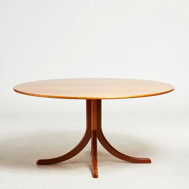 JOSEF FRANK. Matbord, "1020", för Firma Svenskt Tenn, fanér i mahogny.