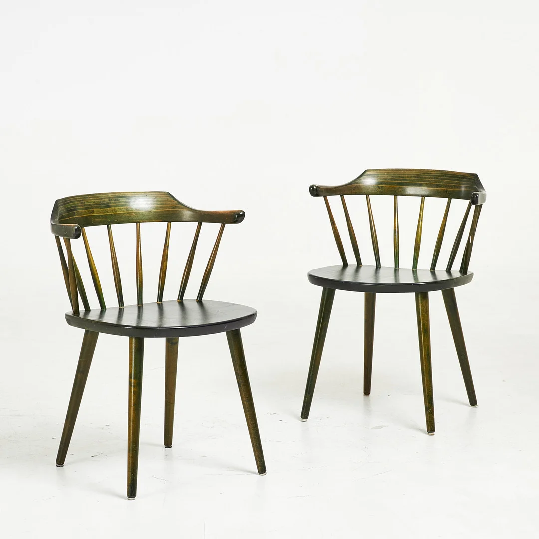 YNGVE EKSTRÖM. STOLAR, 1-par, modell "Småland", grönbetsad björk, omärkta. — Armchairs & Chairs — Stockholms Auktionsverk Sickla