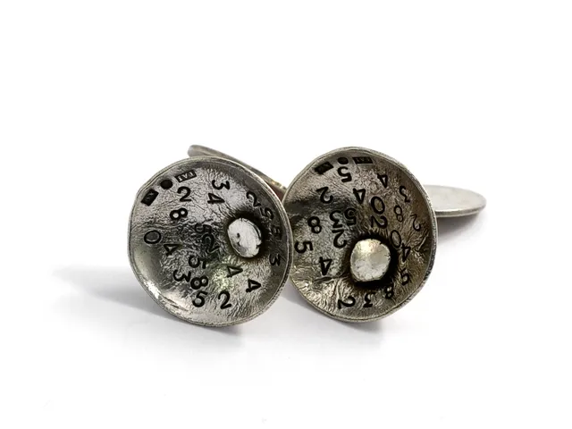 MANSCHETTKNAPPAR, silver, diameter 2,3 cm, svensktillverkade 1972.
