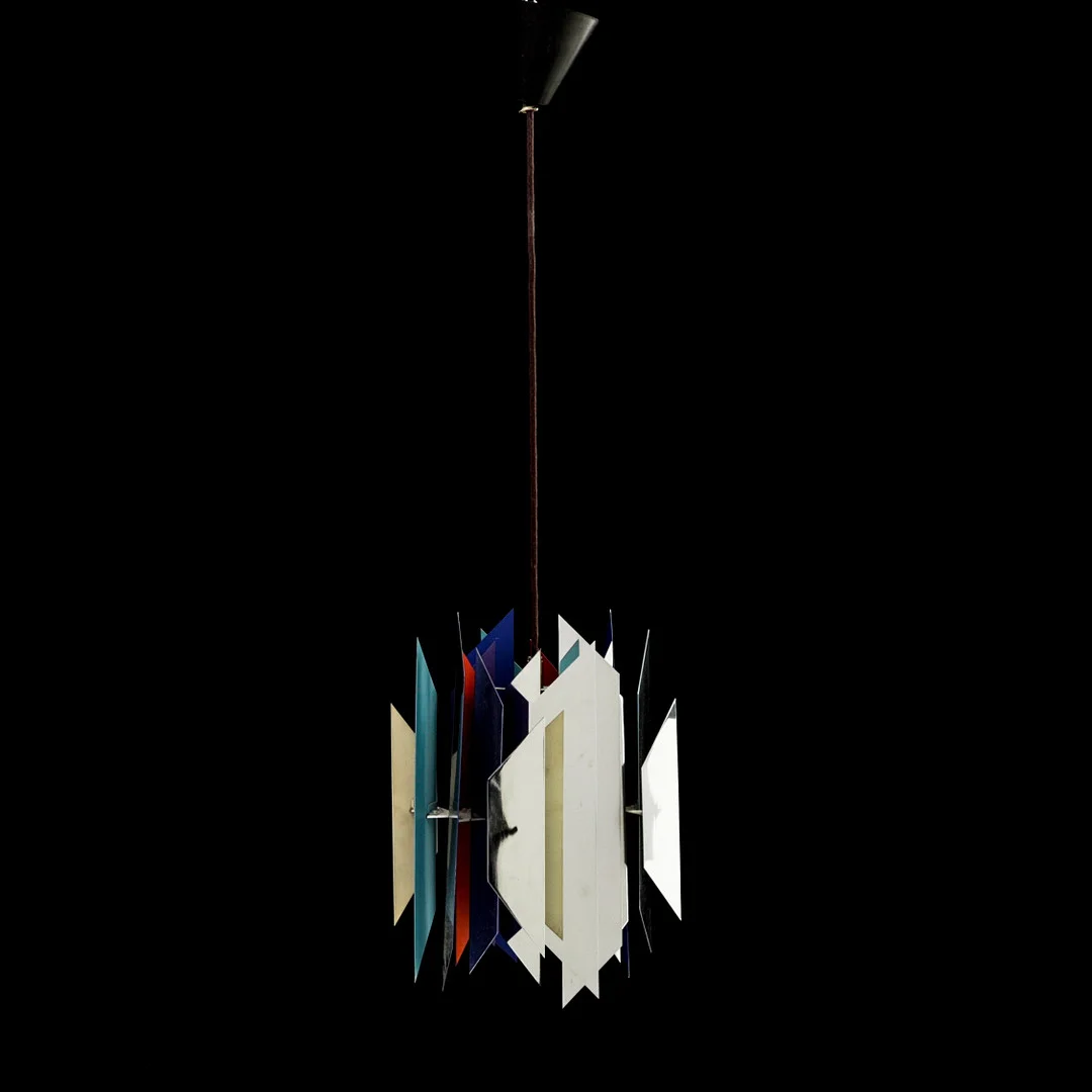 SIMON HENNINGSEN. Taklampa, "Tivoli", förkromad och bemålad plåt, Danmark, 1960-tal. — Ceiling lights — Stockholms Auktionsverk Magasin 5