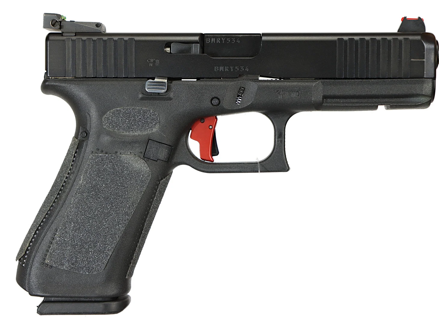 PISTOL, fabrikat Glock, modell 17 Gen 5, kaliber 9X19, tillv.nr BMRY534, se-nr SE3085916. — Pistols — Walter Borg