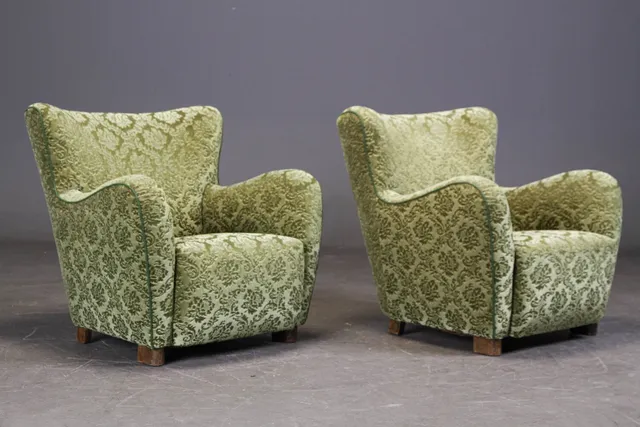 Fritz Hansen, attributed. A pair of lounge chairs, from the 1940s (2)