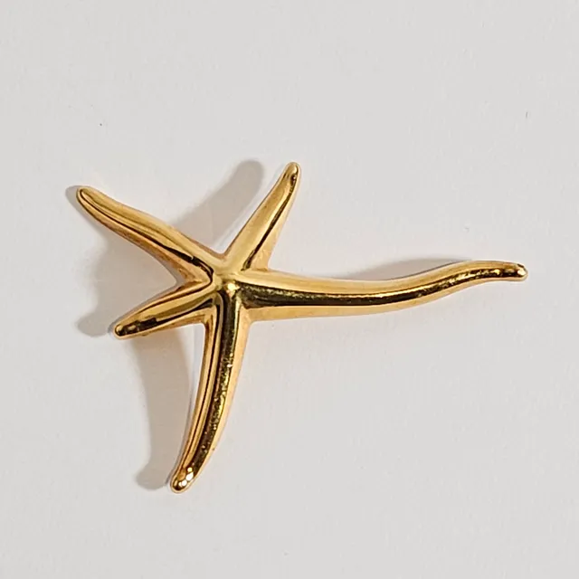 ELSA PERETTI. PARA TIFFANY & Co. BROCHE "ESTRELLA DE MAR" EN ORO AMARILLO DE 18K.