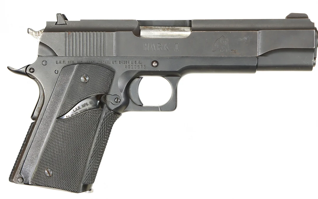 PISTOL, fabrikat LAR , modell Grizzly A1, kaliber .45 Winchester Magnum, tillv.nr A010673. — Pistols — Walter Borg