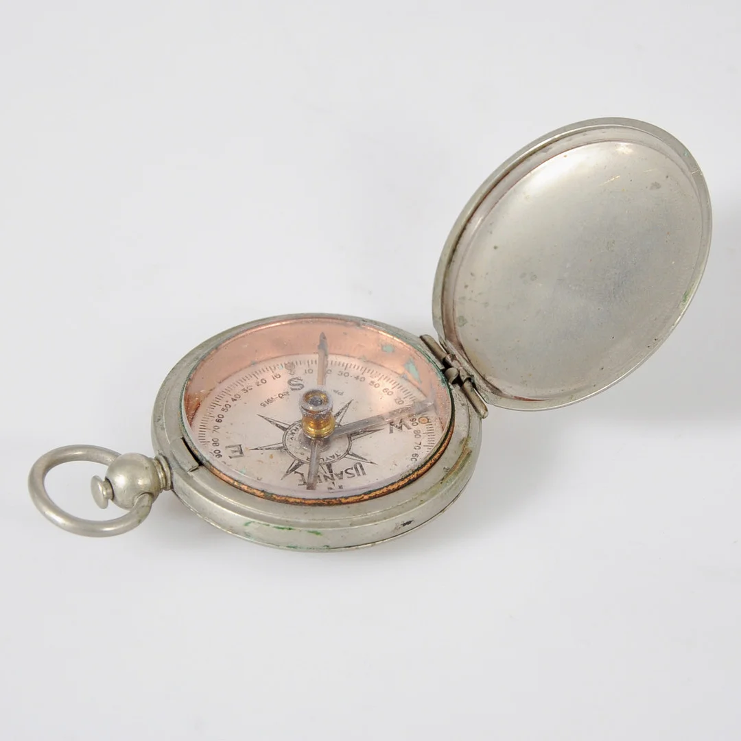 VINTAGE WWI TAYLOR USANITE POCKET COMPASS. — Technica & Nautica — Laholms Auktionskammare