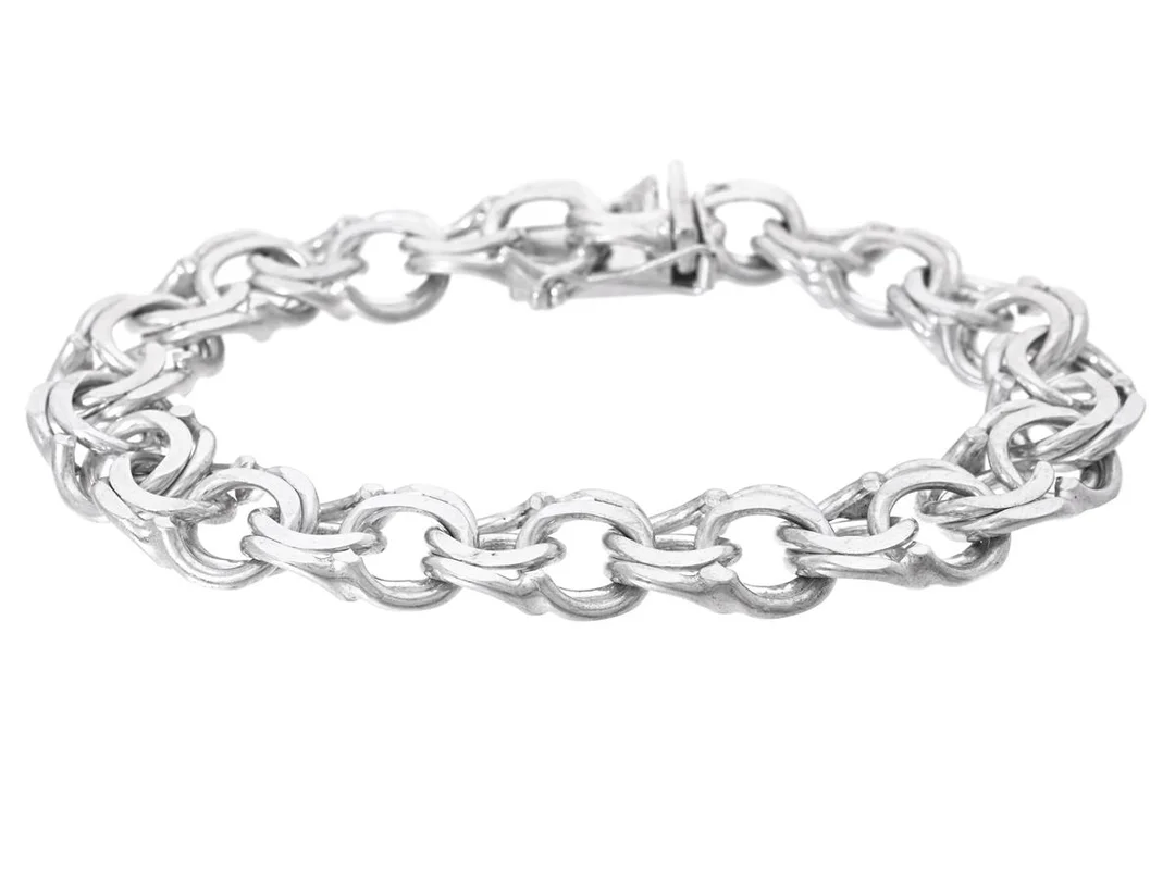 ARMBAND, sterlingsilver, bismarcklänk, Larsson Guldsmed Arne, Västerås år 1965, längd 19,5 cm, kistlås, säkerhetsåtta, vikt ca 29,1 g. — Smycken/Armband — Kaplans