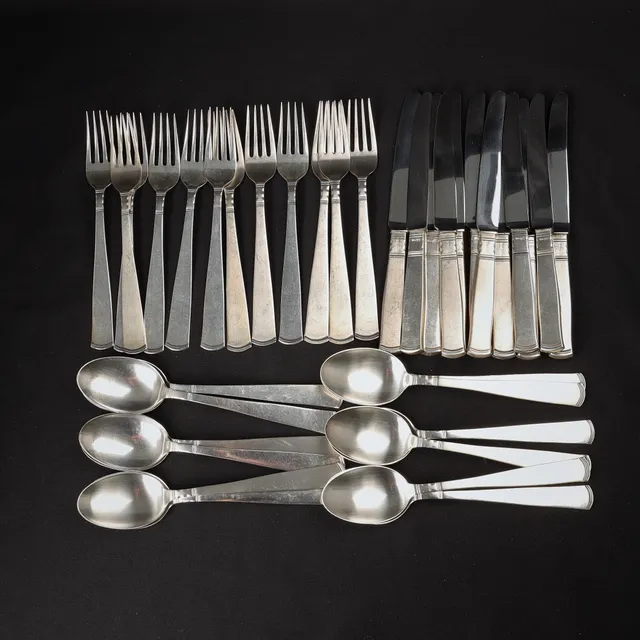 JACOB ÄNGMAN 1876-1942 SILVERBESTICK, 36 delar, "Rosenholm", Uppsala. Vikt ca 1540 g.