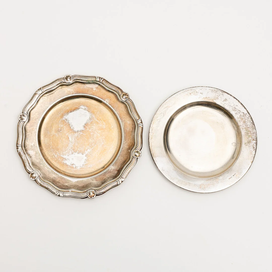FAT, 2 st, silver, bland annat CG Hallberg, Stockholm, 1931. — Silver — Auktionshuset Kolonn