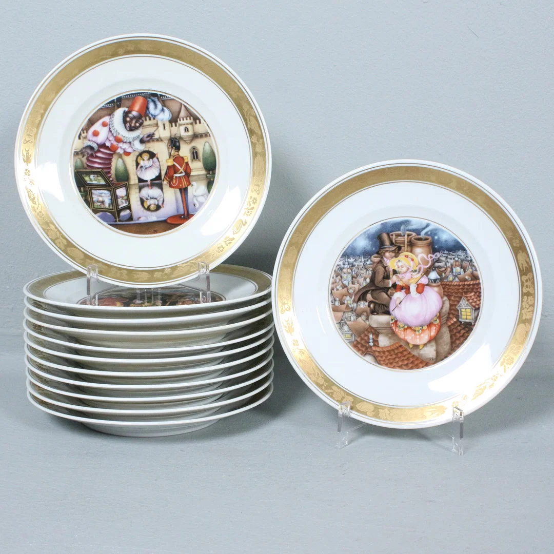 ROYAL COPENHAGEN. 12 Teller 'The Hans Christian Andersen Plates', Porzellan, Dänemark. — European — Stockholms Auktionsverk Düsseldorf/Neuss