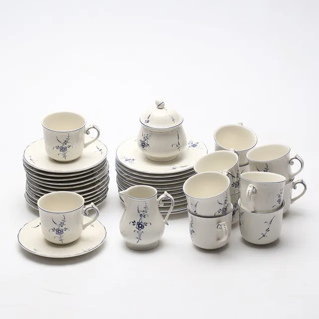SERVISDELAR, 26 delar, vitro-porslin, Vieux Luxembourg, Villeroy & Boch.