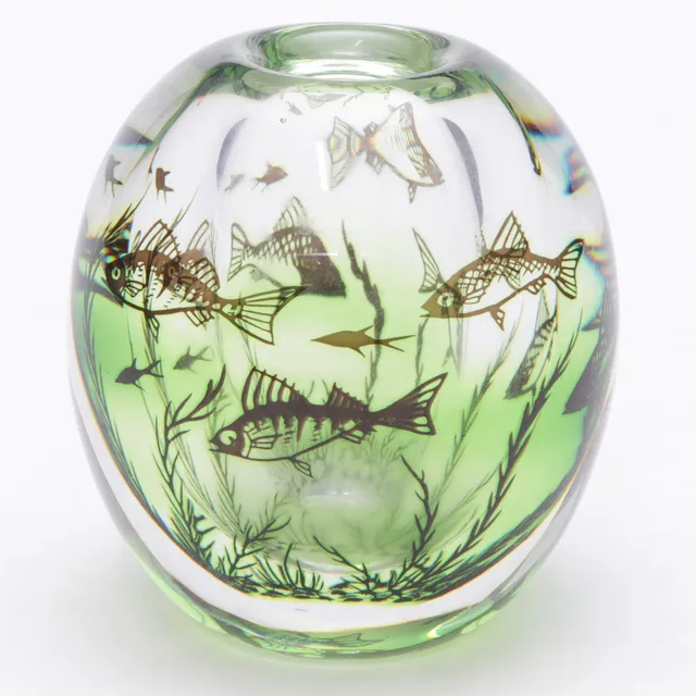 EDWARD HALD. FISKGRAALVAS, glas, Orrefors, signerad, 1962.