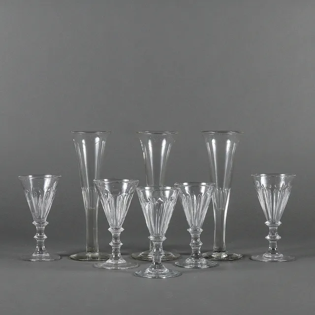 GLAS 8 stycken, 18/1900-tal.