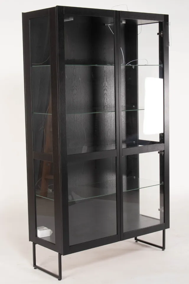 501. Skovby Furniture Factory. Display case, model SM452