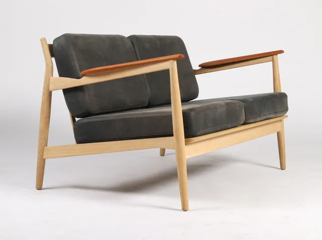 Ib Kofod Larsen for Magnus Olesen, freestanding sofa in 'Dunes' aniline leather, model 107