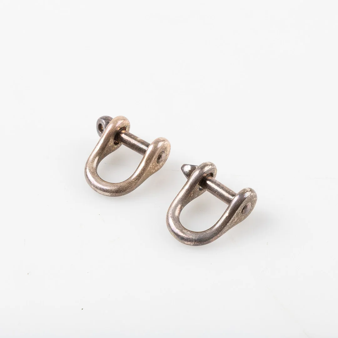 OLE LYNGGAARD. Manschettknappar, "Schackel", silver. — Cufflinks & Tie Pins — Stockholms Auktionsverk Helsingborg