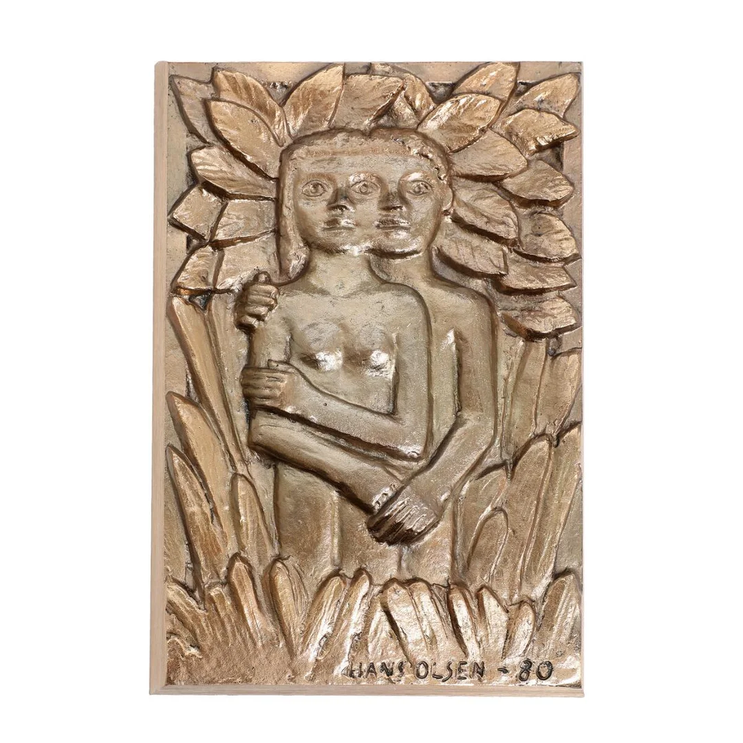 ''Ungdom''. Signed Hans Olsen - 80, 302/1500. A patinated bronze relief. Published by Anders Nyborg A/S, 1980. 24 × 16 cm. — Modern Sculptures/Modern art — Bruun Rasmussen