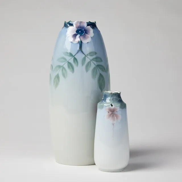 ASTRID EWERLÖF. Vases 2 pcs, Rörstrand 1910s, porcelain, Art Nouveau.